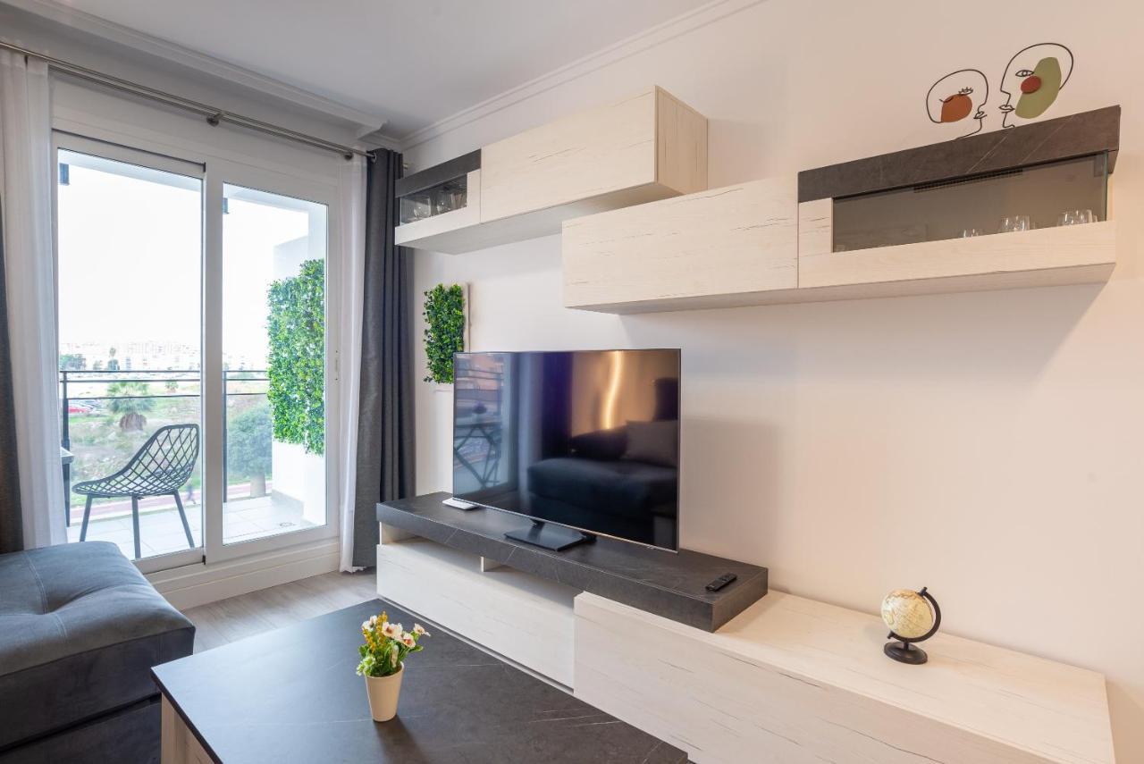 Modern Near Huelin & Free Parking Apartment Málaga