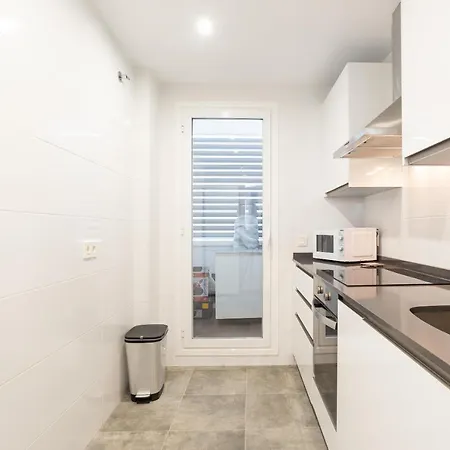 Modern Apartment Near Huelin Beach & Free Parking Malaga Exterior photo
